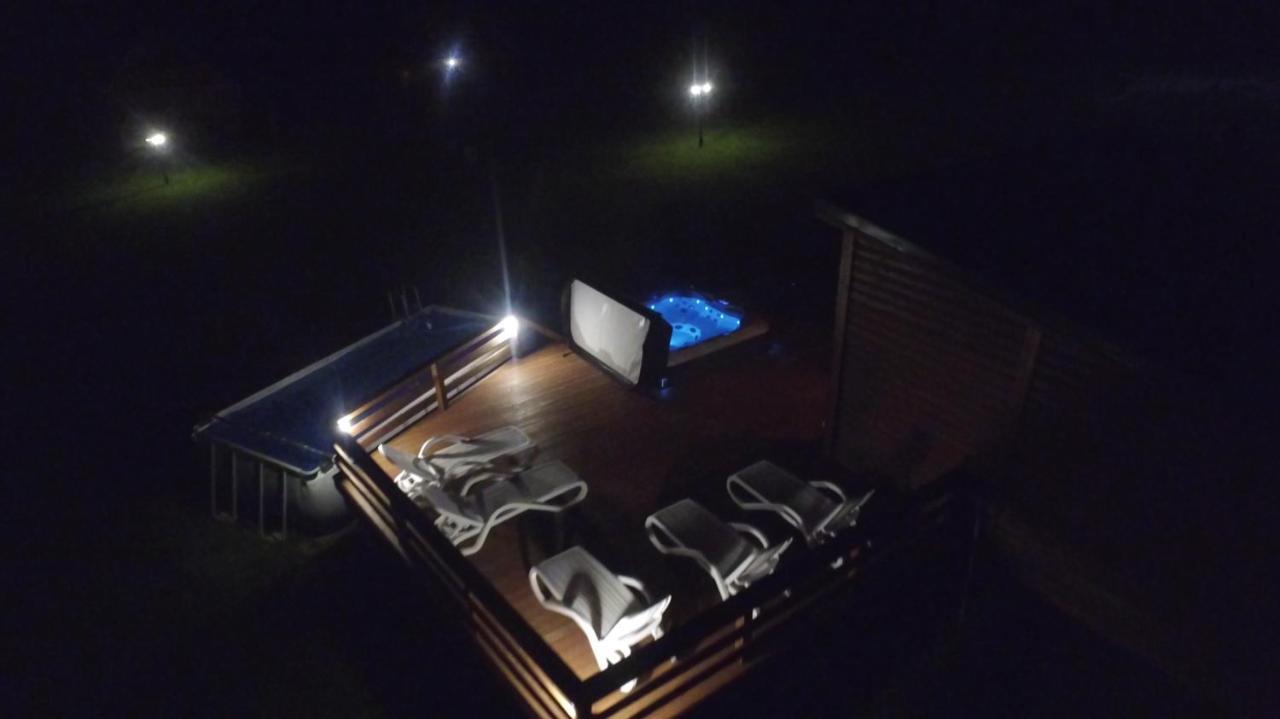 Mana Village - Jacuzzi & Sauna Barlomino Ngoại thất bức ảnh